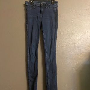 Woman’s 00 low rise Abercrombie and Fitch jeans